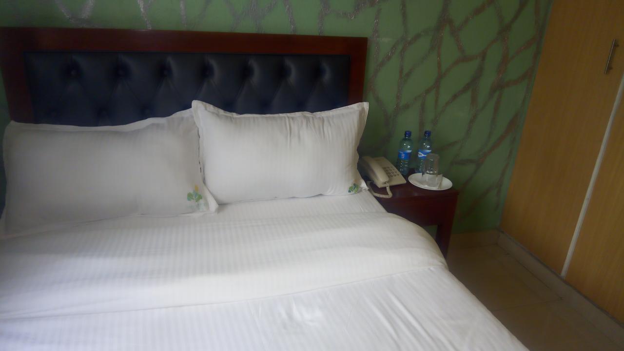 ניירובי Ash White Hotel מראה חיצוני תמונה